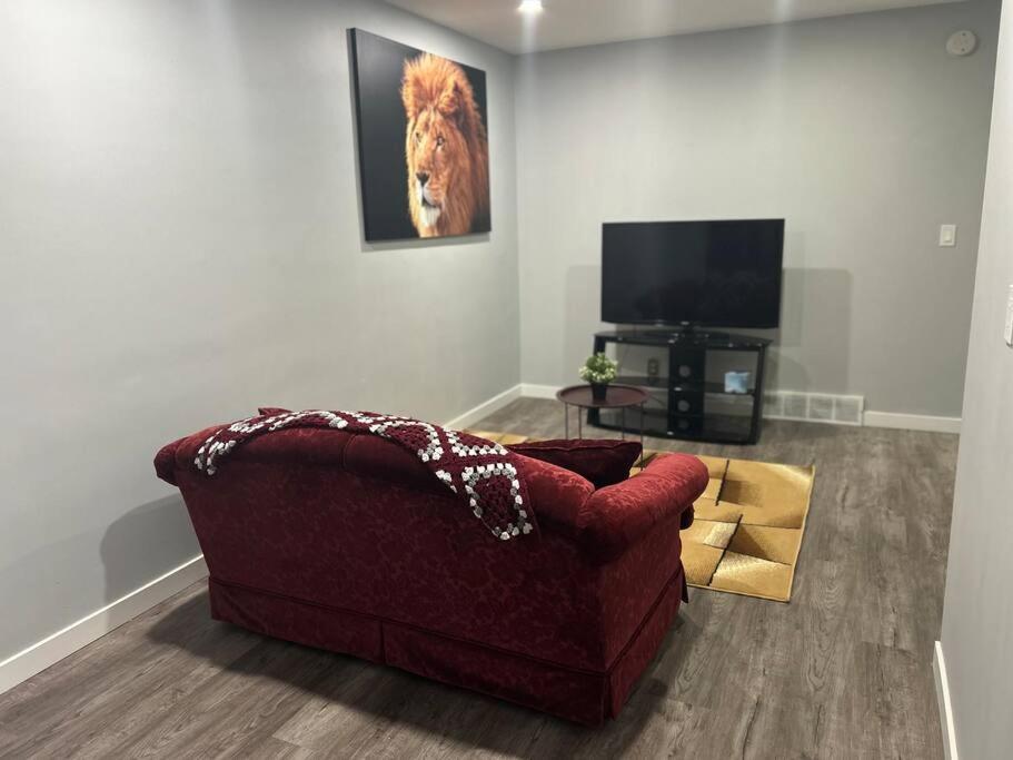 Cute Highland Park Upper B Unit Apartment Calgary Exterior photo